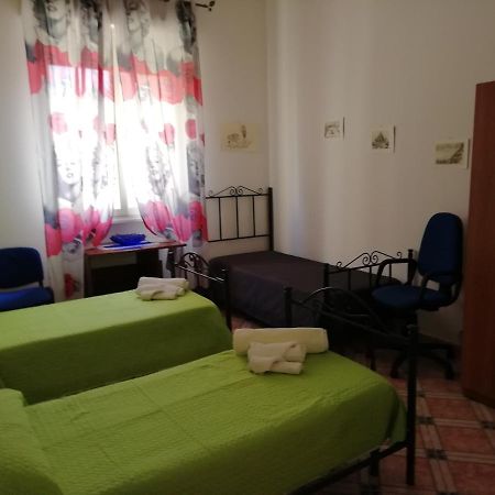 Casa Claudia Hotell Palermo Eksteriør bilde