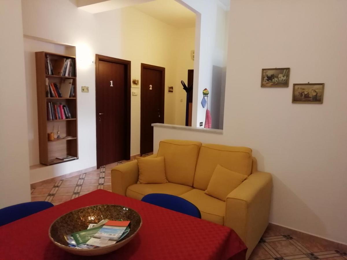 Casa Claudia Hotell Palermo Eksteriør bilde
