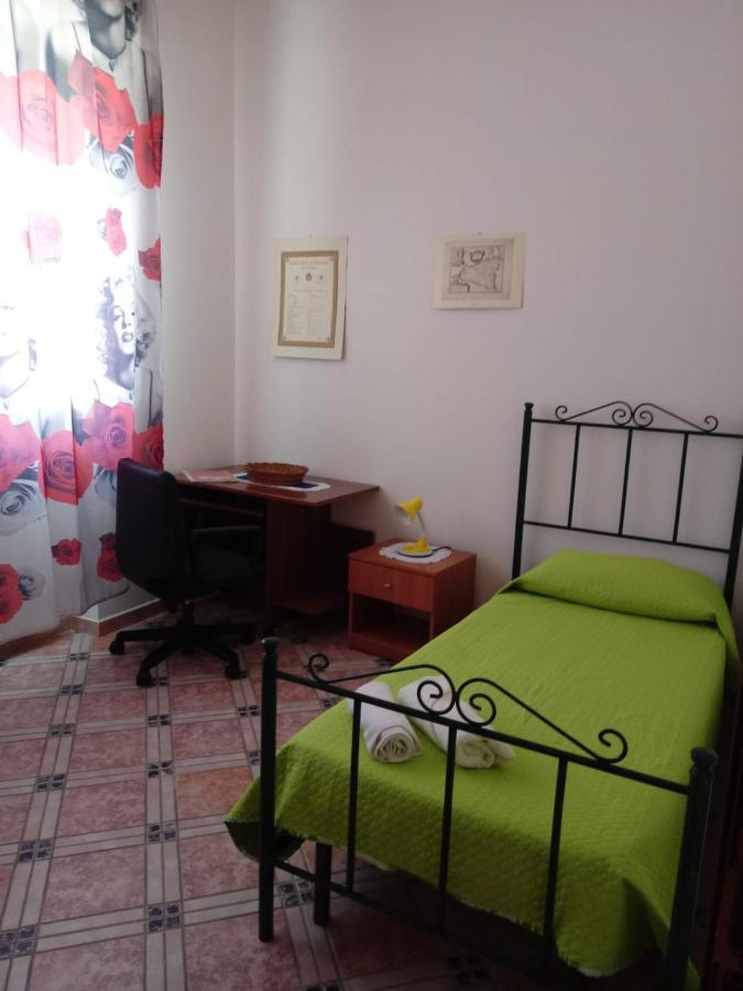 Casa Claudia Hotell Palermo Eksteriør bilde