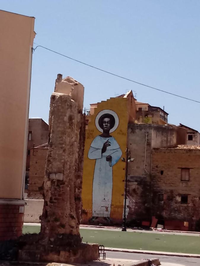 Casa Claudia Hotell Palermo Eksteriør bilde