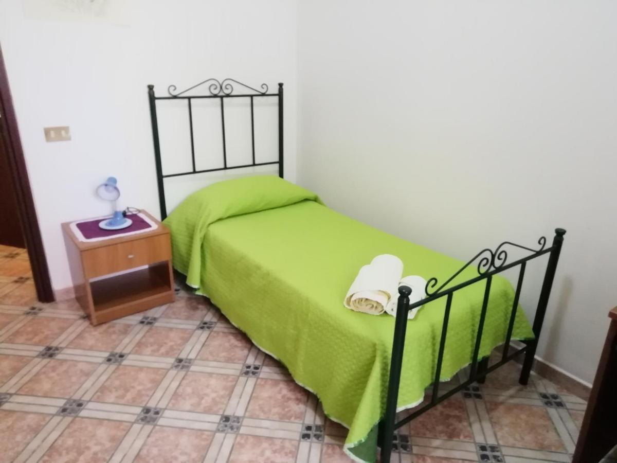 Casa Claudia Hotell Palermo Eksteriør bilde