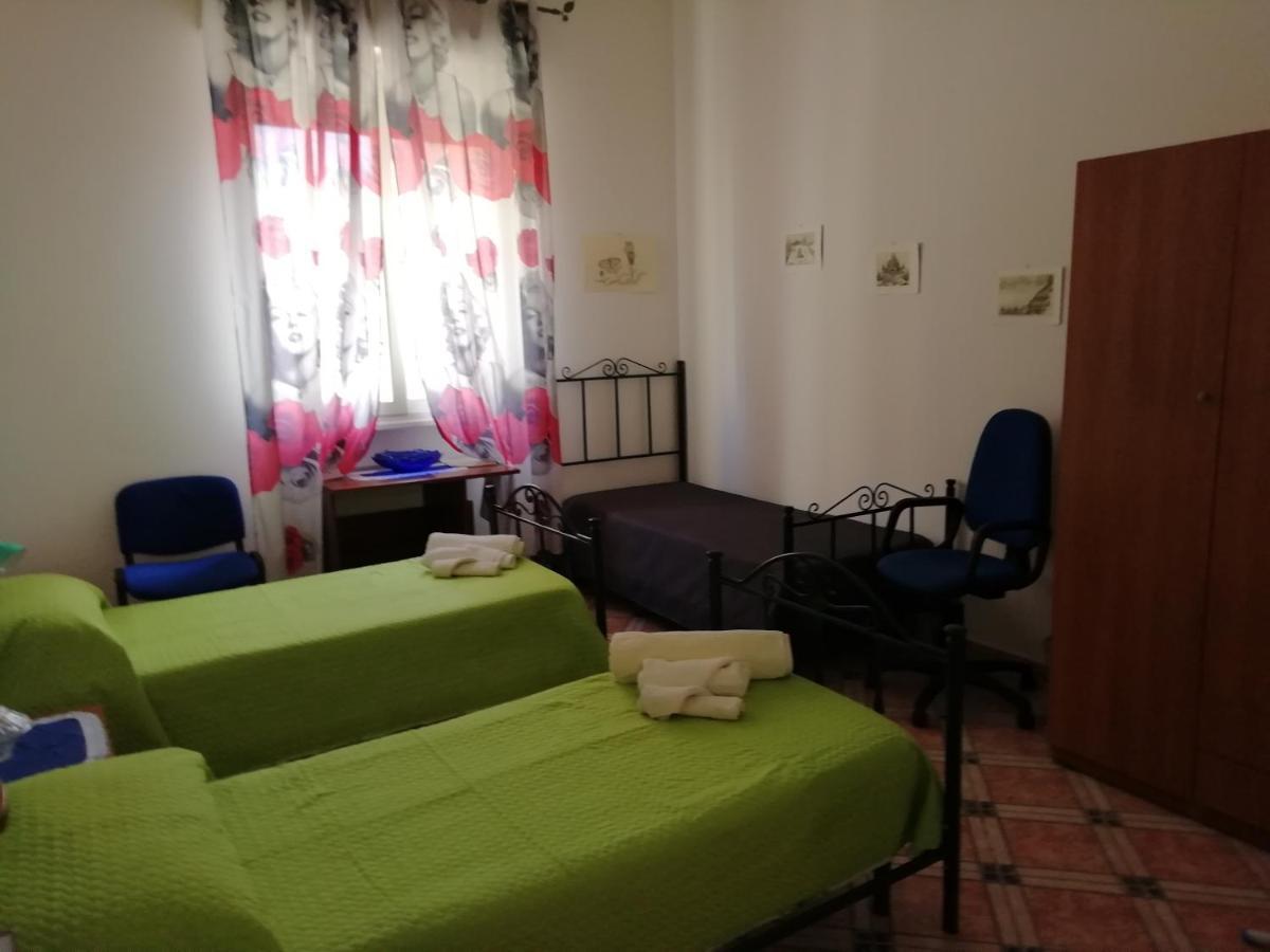 Casa Claudia Hotell Palermo Eksteriør bilde
