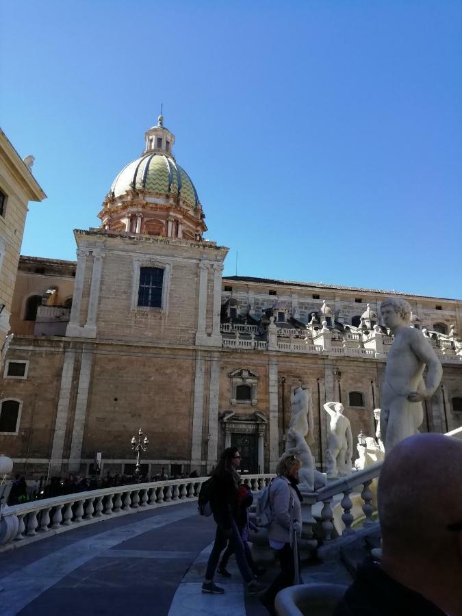 Casa Claudia Hotell Palermo Eksteriør bilde