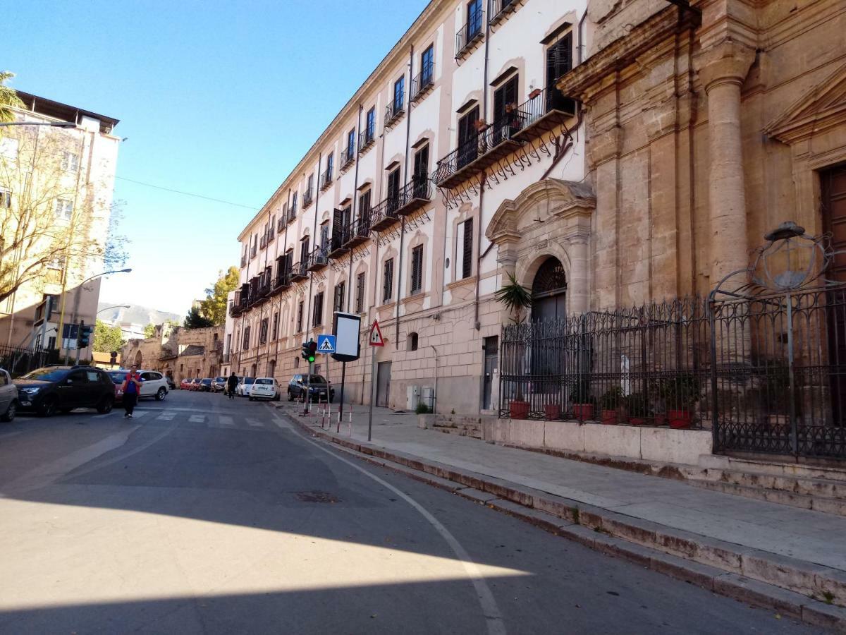 Casa Claudia Hotell Palermo Eksteriør bilde