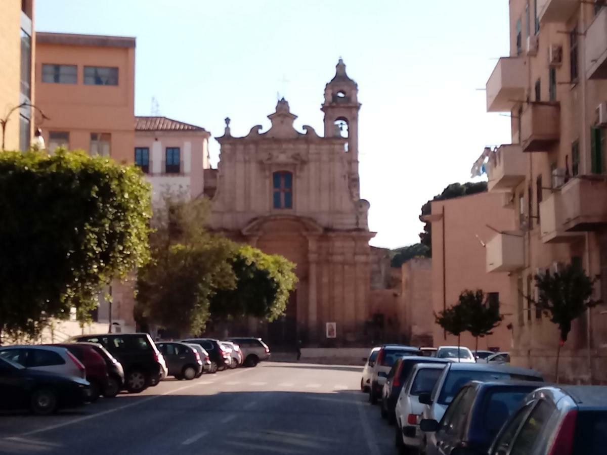 Casa Claudia Hotell Palermo Eksteriør bilde