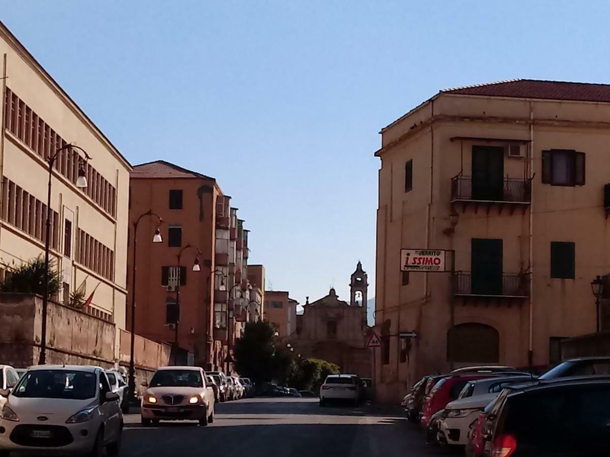 Casa Claudia Hotell Palermo Eksteriør bilde